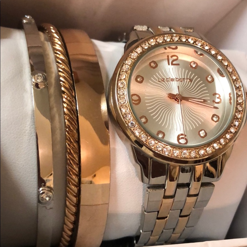 Watch - Picture 2 of 4